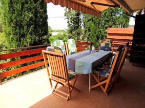 House, 4 Bedrooms | Terrace/patio - House Joja (Malinska-Dubasnica)