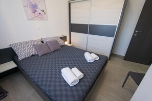 Apartment, 2 Bedrooms (739 - 4) | Desk, free WiFi, bed sheets - Apartments Mladenka (Malinska-Dubasnica)