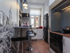 Fridge, microwave, oven, dishwasher