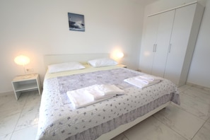 Ferienhaus, 4 Schlafzimmer | Bügeleisen/Bügelbrett, kostenlose Babybetten, kostenloses WLAN