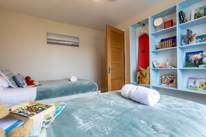 3 bedrooms, iron/ironing board, travel cot, free WiFi