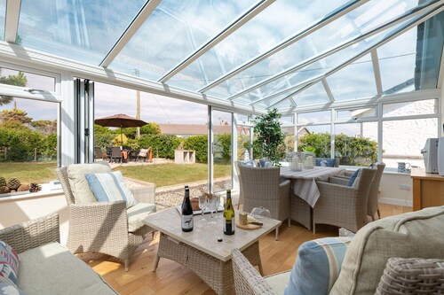 Chelford: 3-Bed Home Near Rhosneigr Beach | Managed by Anglesey Holiday Letting