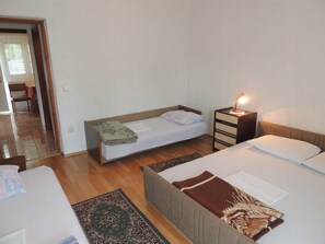 1 chambre, Wi-Fi gratuit, draps fournis