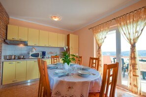 Apartment, 3 Schlafzimmer (533 - app/6) | Wohnbereich | Flachbildfernseher
