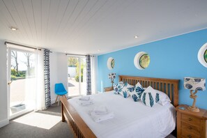 5 bedrooms, iron/ironing board, travel cot, free WiFi