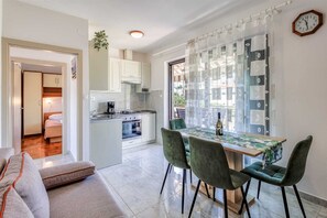 Interior - Apartment Biserka with Balcony (Malinska)