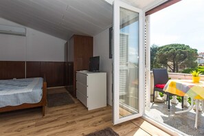 1 chambre, Wi-Fi gratuit, draps fournis