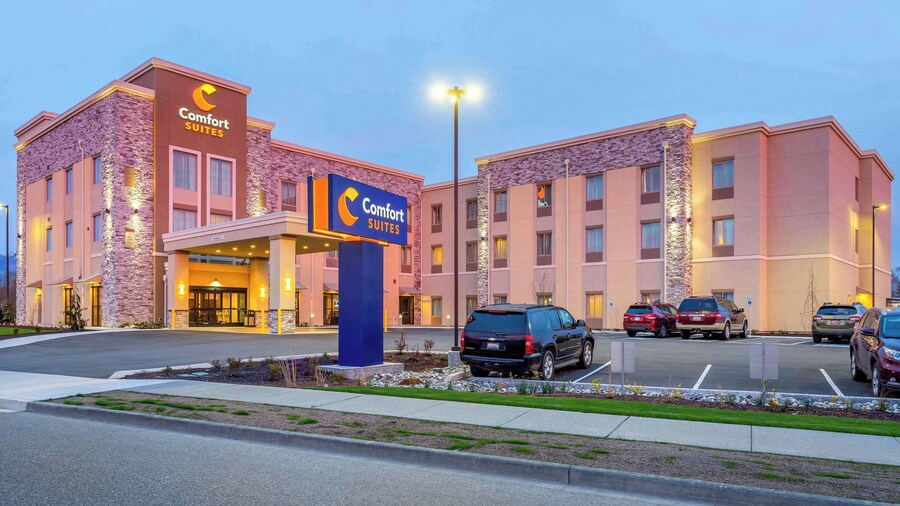 Comfort Suites Burlington near I-5