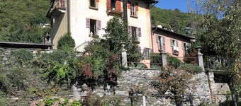 Koruton asunto aurinkoterassilla, uima-allas, puutarha ja upeat näkymät