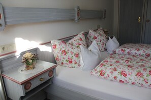 1 habitación, cuna de viaje, wifi gratis y ropa de cama