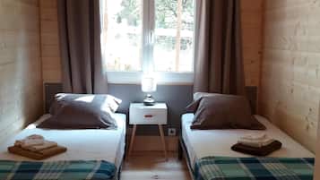 3 slaapkamers, een strijkplank/strijkijzer, wifi, beddengoed