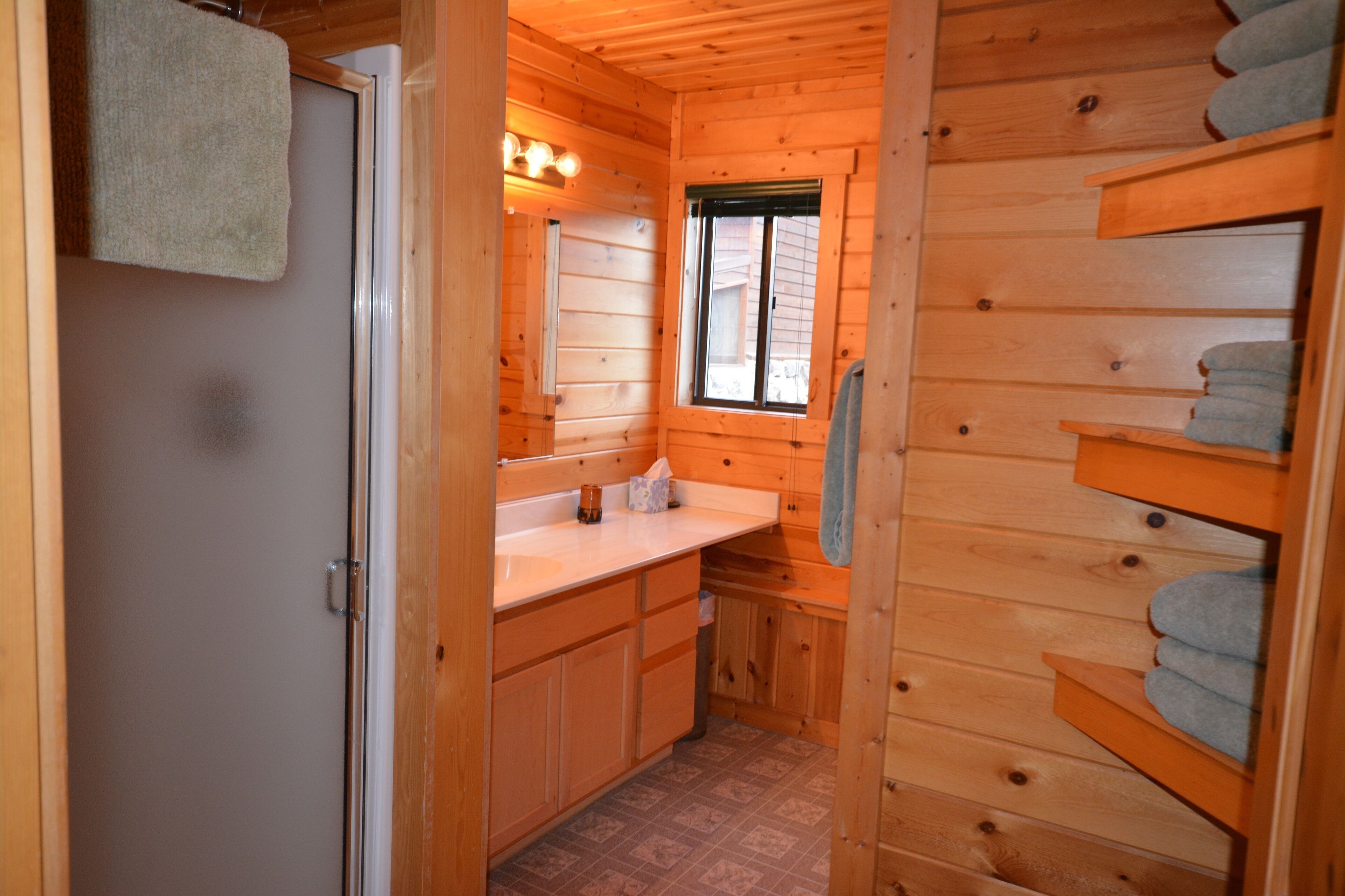 Top 6 Ranches To Stay Near Yellowstone National Park, USA Updated