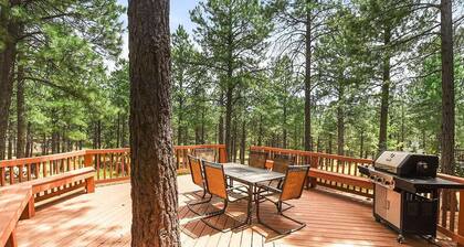 Gorgeous 4,200 Sf Custom 6 Bedroom Home - Perfect for Families