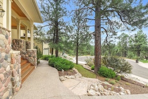 المنطقة المحيطة با�لمنشأة