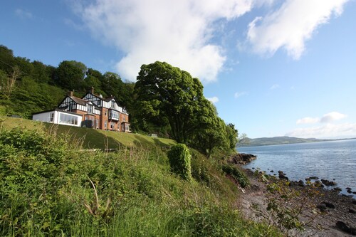 Country Property, Spectacular Seaviews & Hot Tub, 6 en-suite bedrooms Sleeps 12+