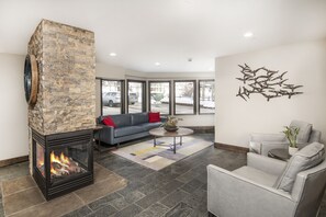 Televisio, takka, DVD-soitin