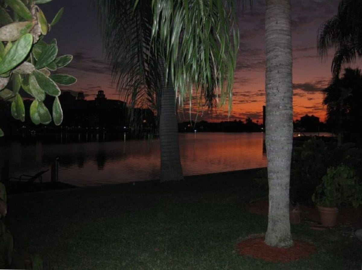 Photo 2 of Naples Fl. Vanderbilt Beach Waterfront- Magnificent Vanderbilt Bay!