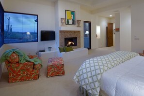 4 bedrooms, desk, iron/ironing board, WiFi