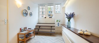 TWO BEDROOMS WITH TWO PRIVATE BATHROOMS - IDEAL FOR 2 COUPLES