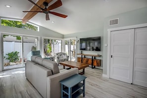 Smart TV - For those who want ONLY THE BEST!  60 Steps to the Beach - Gulf Views! (Manasota Key)
