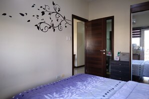 1 bedroom, WiFi, bed sheets - City View Condo Homestay @ the ♥ of Ortigas Center (Ortigas Center)