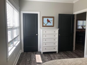 1 dormitorio, tabla de planchar con plancha, wifi gratis y ropa de cama