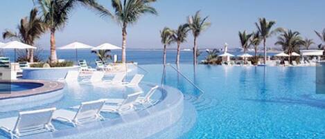 Indoor pool, outdoor pool