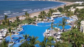 Indoor pool, outdoor pool