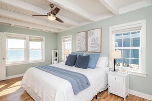 3 habitaciones, tabla de planchar con plancha, internet y ropa de cama 