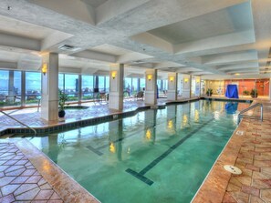 Piscina interna, piscina aquecida