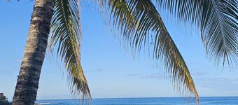 White Sands Village Condo Comodo Kona Location