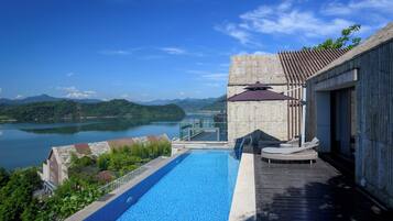 Villa, 1 Bedroom | Individually decorated, individually furnished, desk, laptop workspace