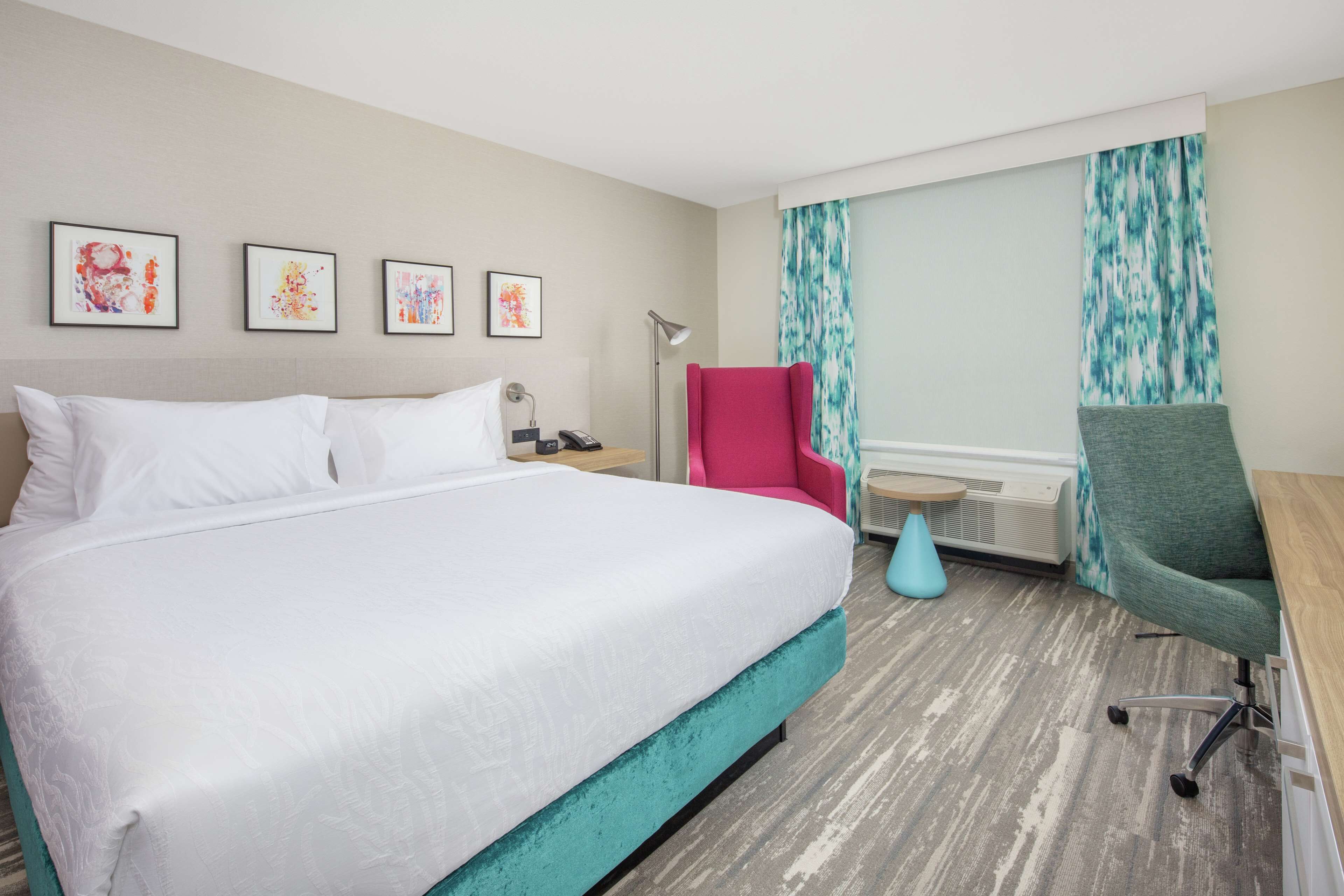 in-room safe, desk, laptop workspace, blackout curtains