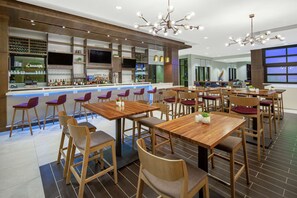 Bar (on property) - Hilton Garden Inn Surprise Phoenix (Surprise)