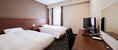 Dundyner, individuelt dekorert, individuelt innredet og skrivebord