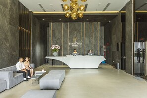 Reception - Everland Hotel (Da Nang)