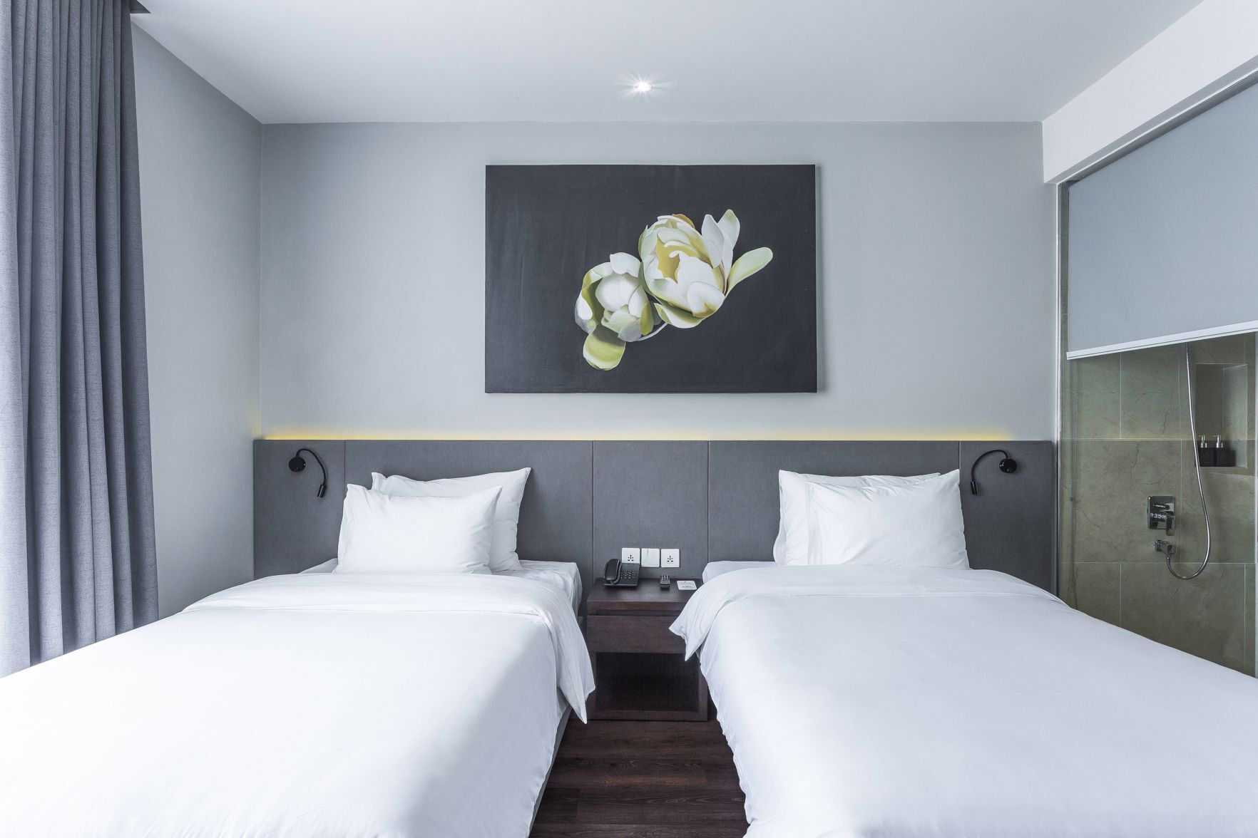 Sábanas de algodón egipcio, ropa de cama de alta calidad y minibar 