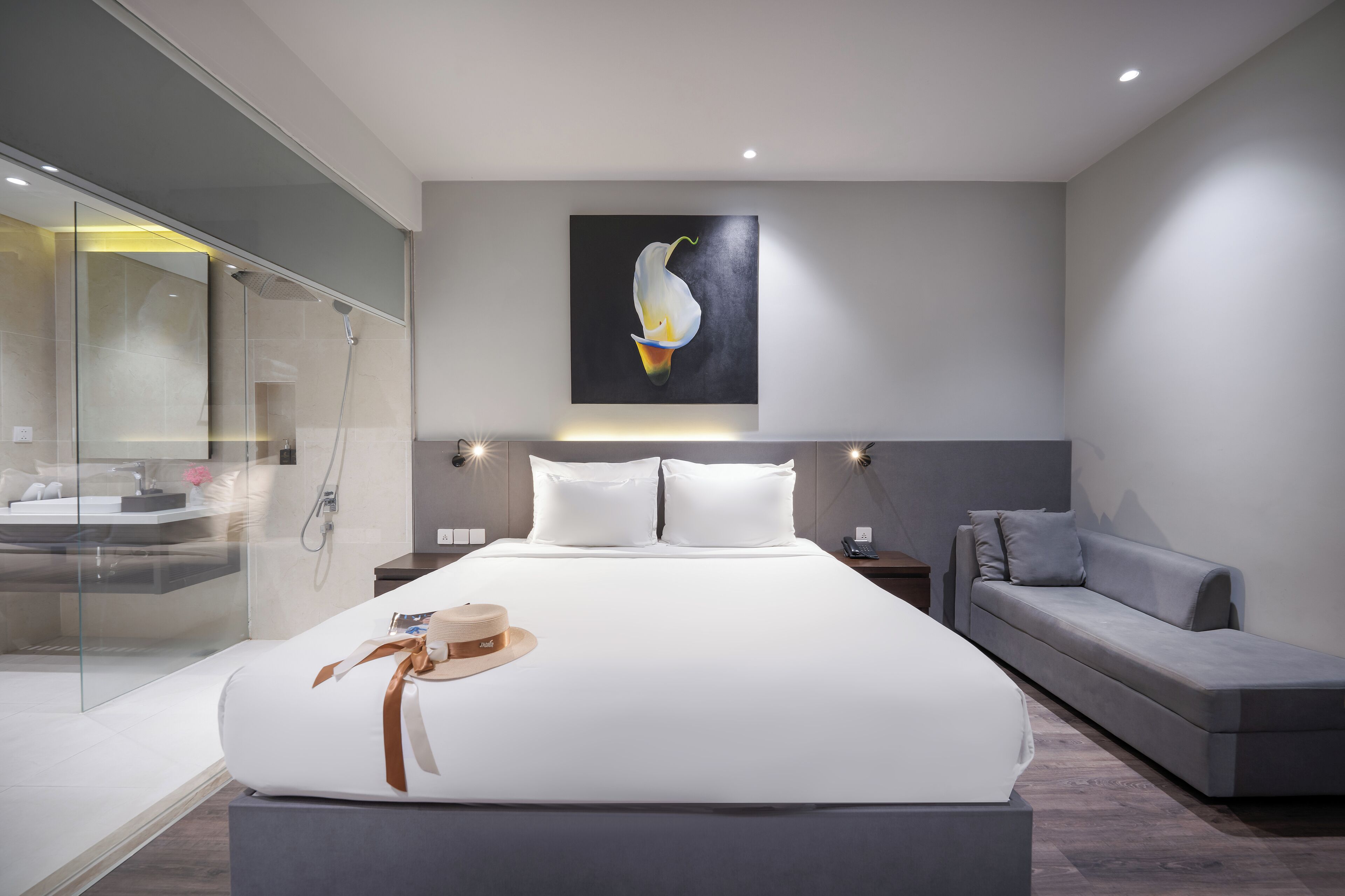 Phòng đôi Superior | Bộ trải giường bằng vải cotton Ai Cập, bộ đồ giường cao cấp, minibar 