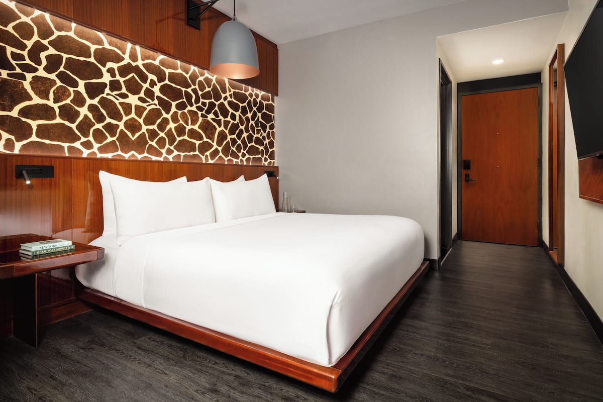 Room, 1 King Bed, Mobility Accessible (Empire State View) | In-room safe, desk, soundproofing, iron/ironing board