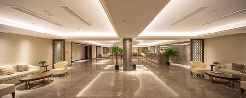 Changshu Skyline Cloud Hotel