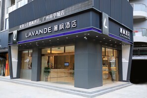 Entrada de la propiedad