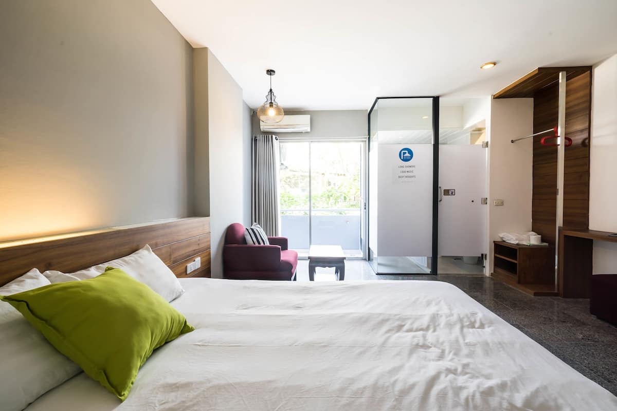 Superior King Room | Cortinas blackout, Wi-Fi de cortesia