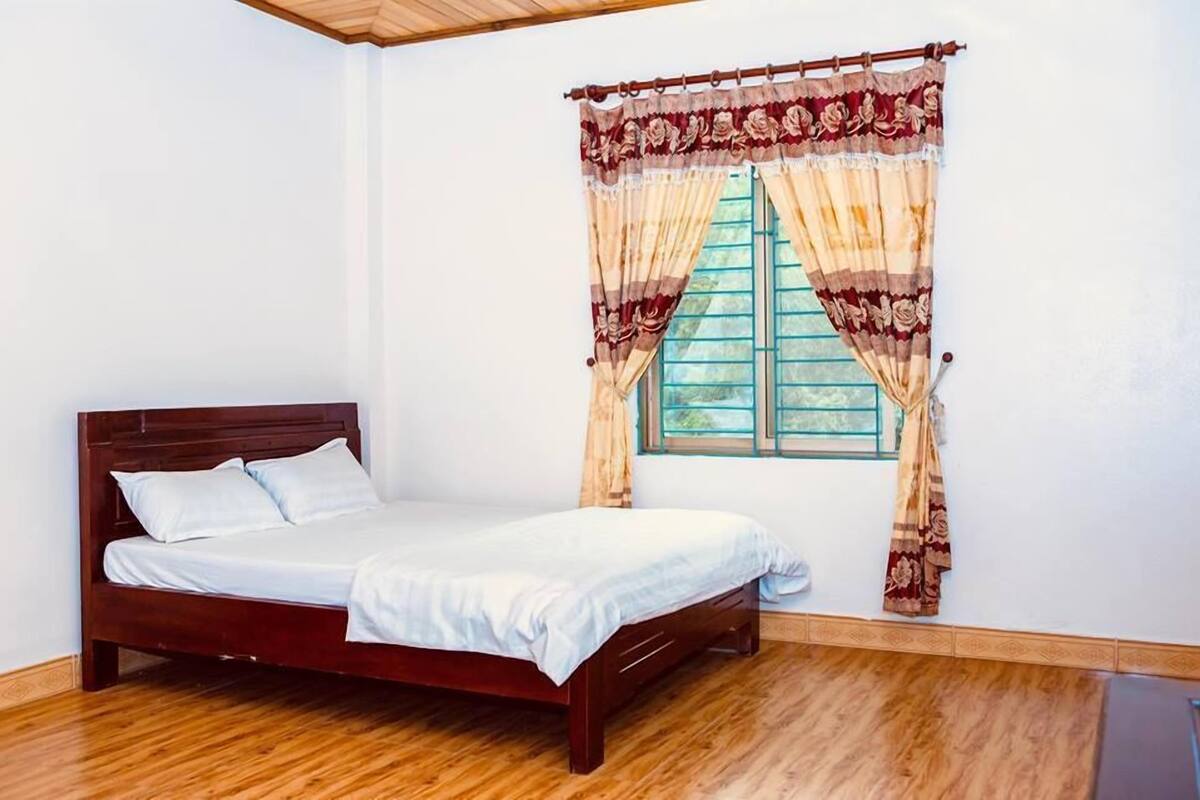 Double Room, 1 King Bed | Desk, free WiFi