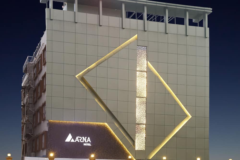 Arna Hotel