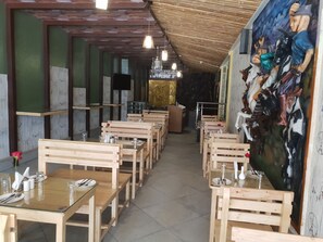 Restaurant - Arna Hotel (Bengaluru)