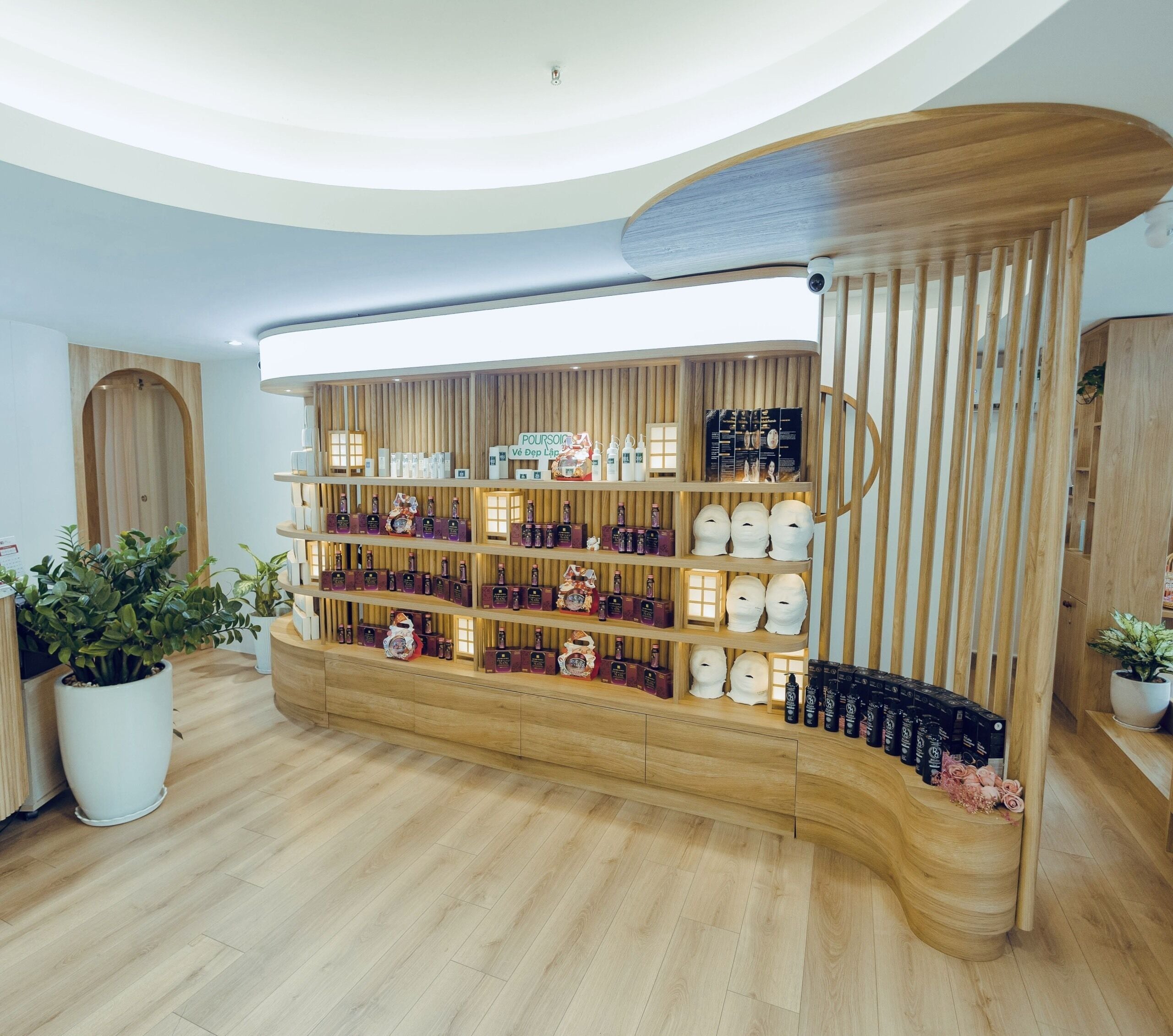 Facials, 5 treatment rooms, manicures and pedicures