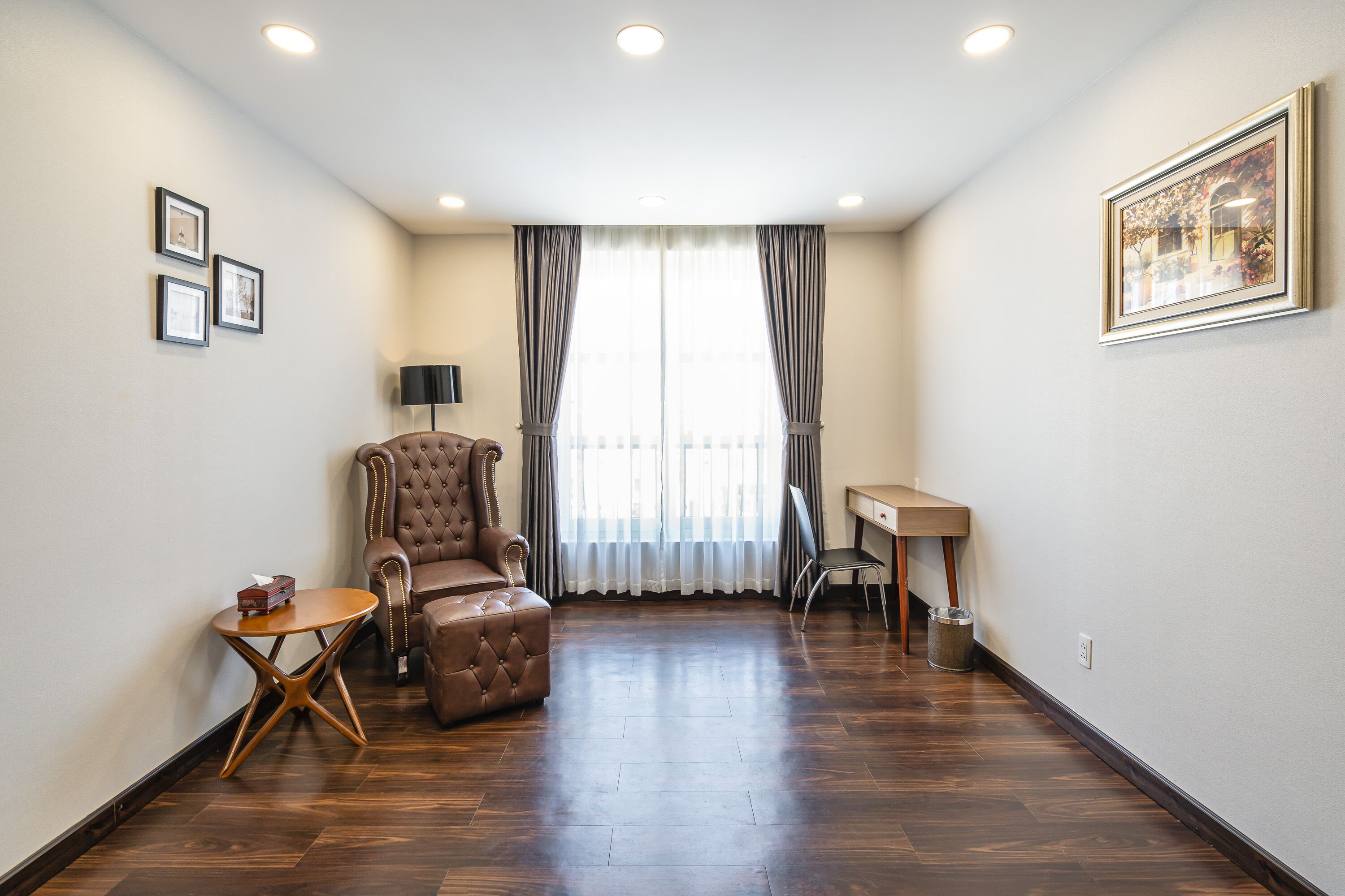 Foto - Emerald Central