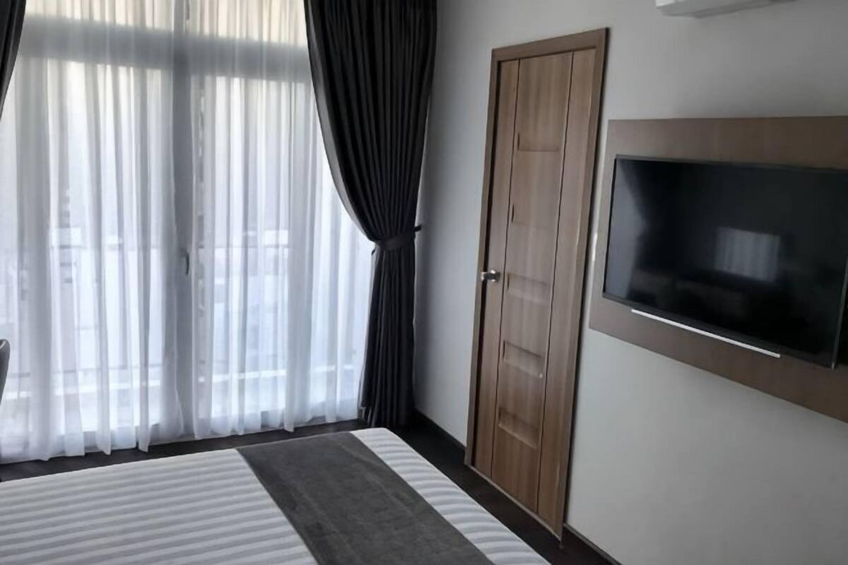 1 quarto, frigobar, cofres nos quartos, cortinas blackout