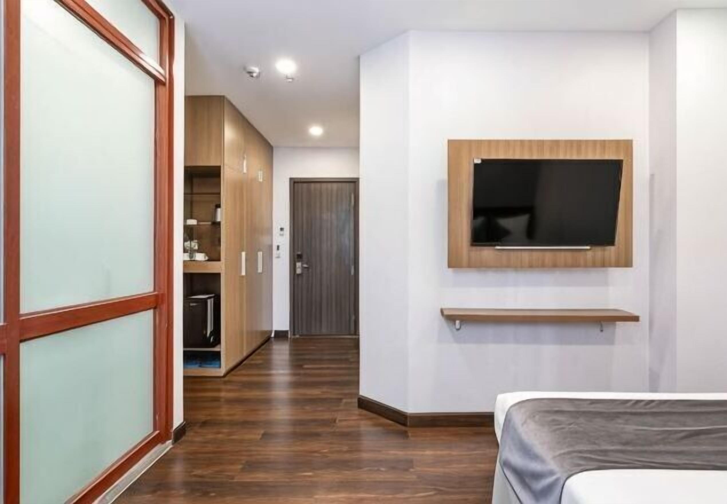 1 bedroom, minibar, in-room safe, individually decorated