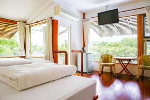 標準三人房 | 書桌、遮光窗簾/窗簾、隔音、免費 Wi-Fi